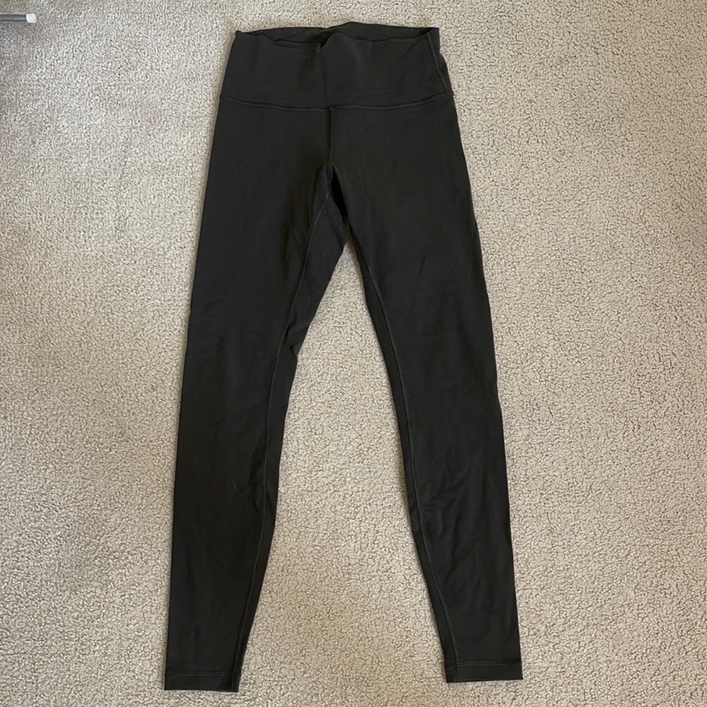 Lululemon wunder under size 8 leggings